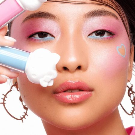 Sombra-Líquida-Bruna-Tavares-Hello-Kitty-Candy-Pink--5