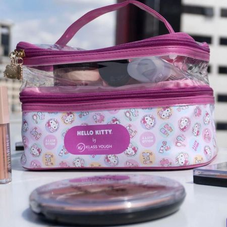 Necessaire-Organizadora-Transparente-Hello-Kitty-by-Klass-Vough-Estampada-Kchk-01r--6
