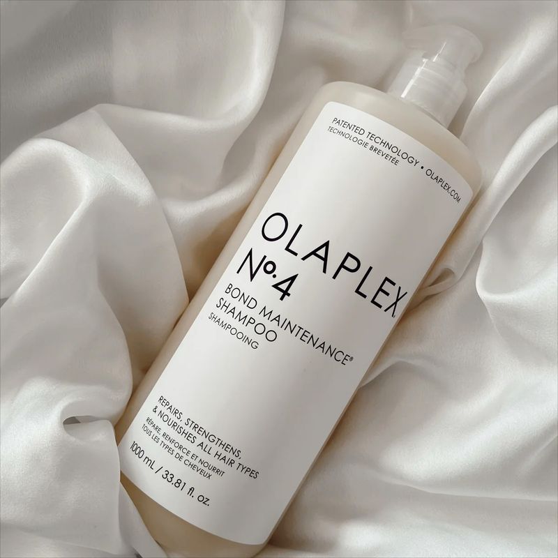 Olaplex No. 4 Bond Maintenance - Shampoo 1L - Época Cosméticos Olaplex No. 4 Bond Maintenance - Shampoo 1L - Época Cosméticos