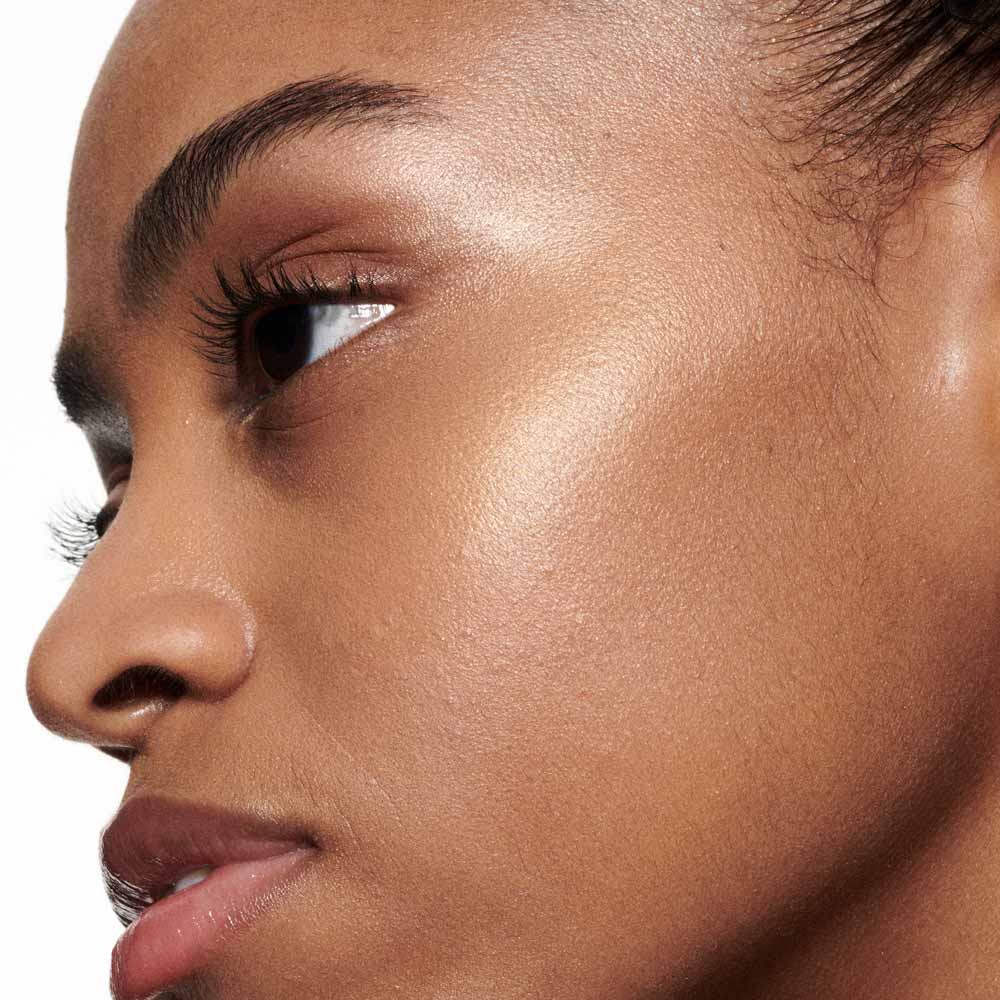Blush Líquido MAC Strobe Dewy 4,3ml